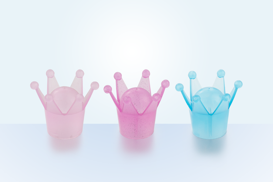 Couvercle de parfum de couronne colorée en plastique